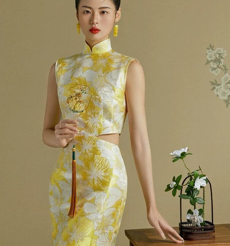 Sunlit Orchid Qipao Set