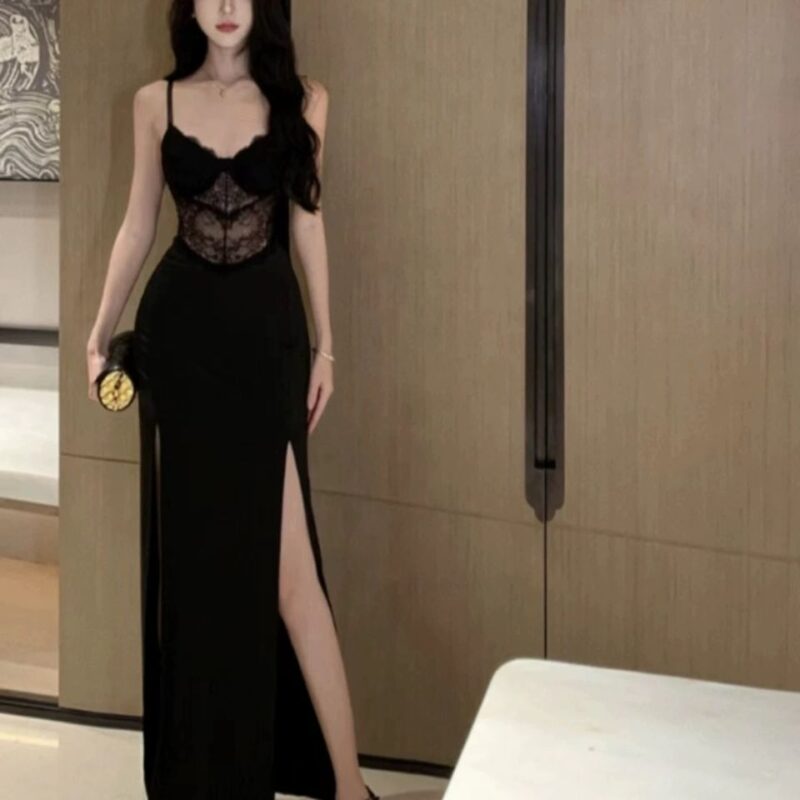 BLACK RETRO LACE-TRIMMED DRESS